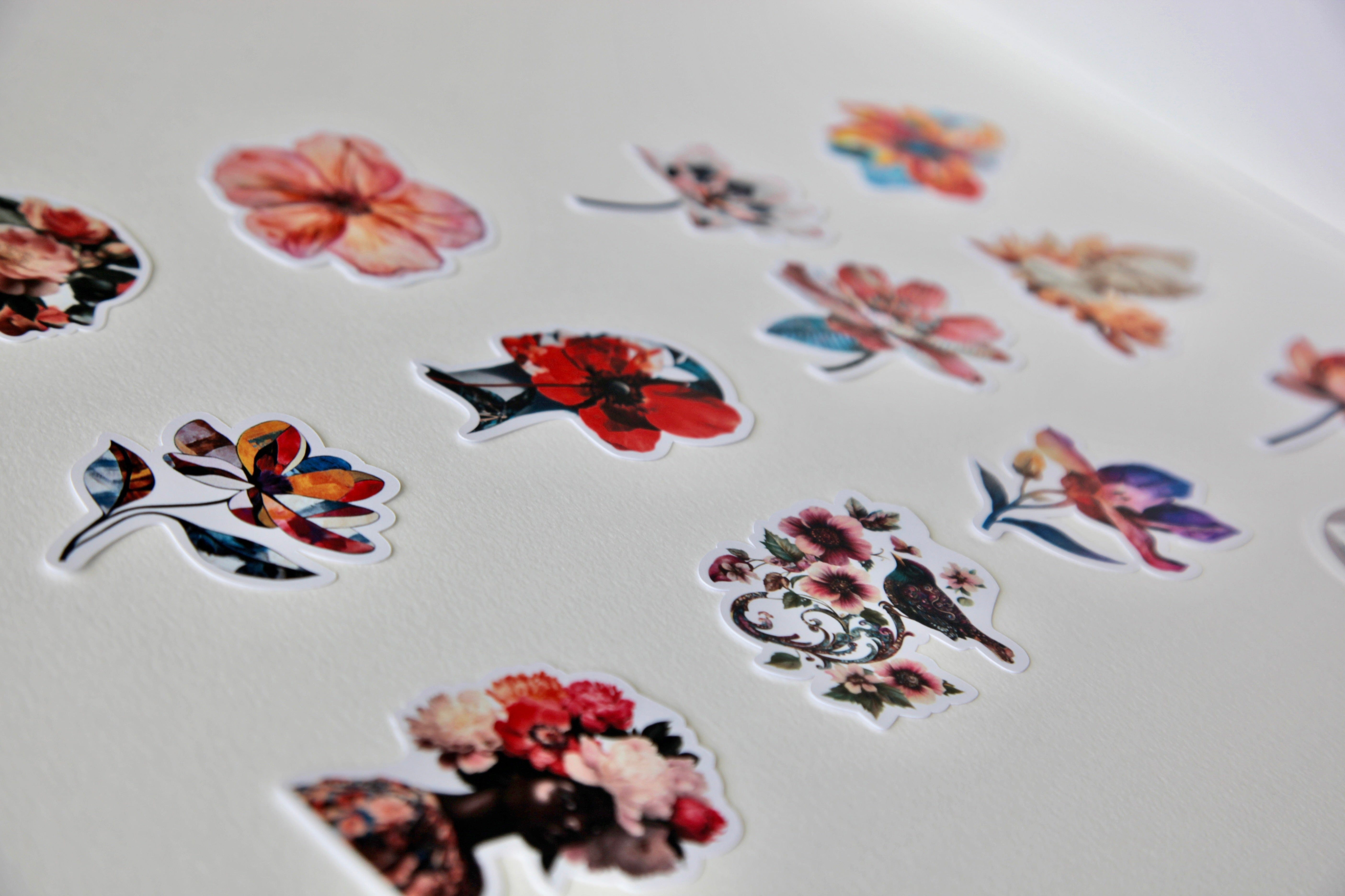Collage Soup Floral 101 Paper Bites: 24 Vibrant Pre-Cut Flower Shapes for Collage & Card-Making 110 lb. Paper 12 Designs
